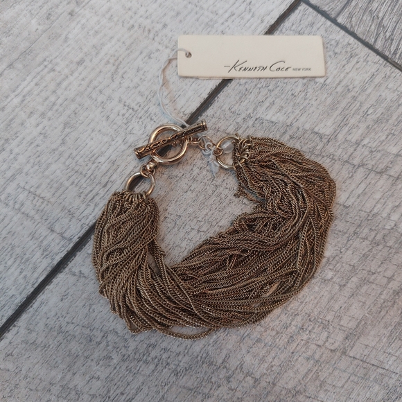 Kenneth Cole Bracelet Gold Colors ✨️ - Picture 6 of 8